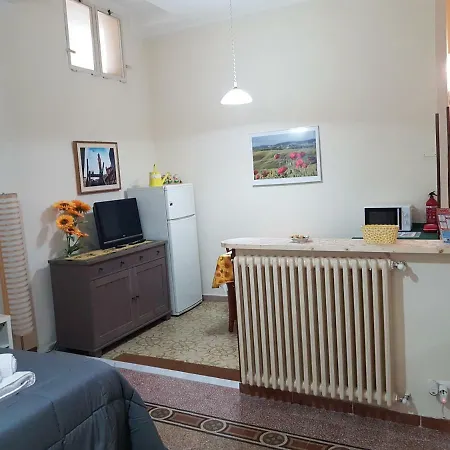 San Martino House By Francigenaapartments Siena